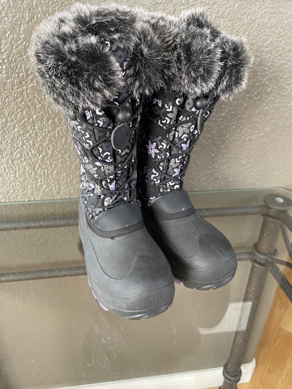 Kamik Black and Purple Ladies Winter Snow Boots with Faux Fur Cuff